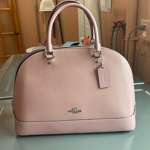 Coach bag large dusty pink authentic shoulder strap used once excellent cond